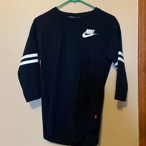 Nike black 3/4 sleeve shirt in size small